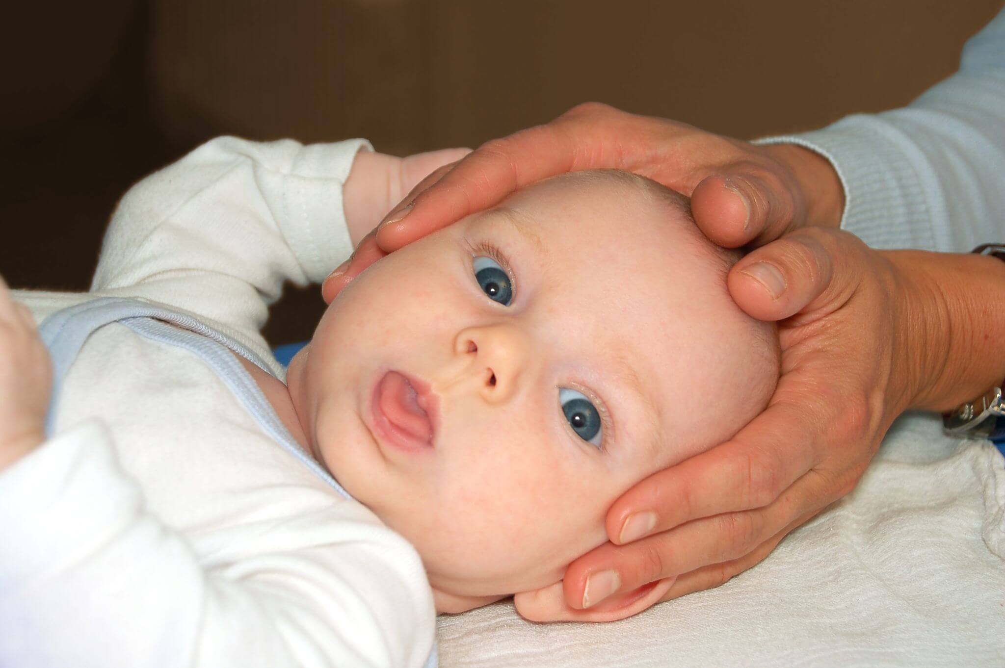 Массаж ребёнку при гидроцефалии